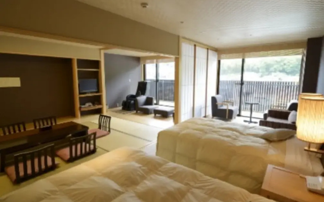 Yugawara Onsen Chitose