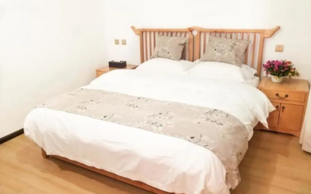 Cat Whisper Inn（Dali Old Town South Gate Branch）