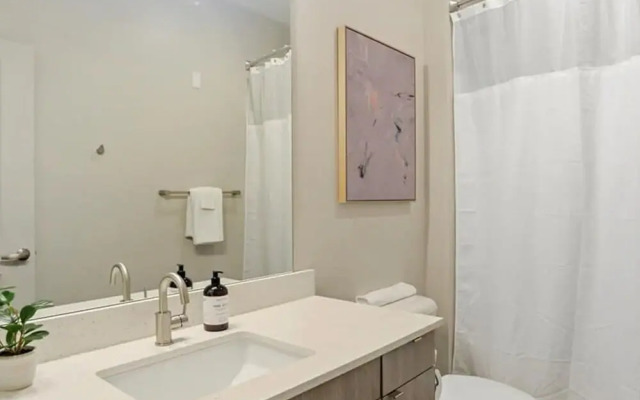 Cozysuites Modern 1BR Lawrenceville
