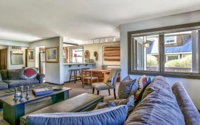 Warm Squaw Valley 1BR Condo