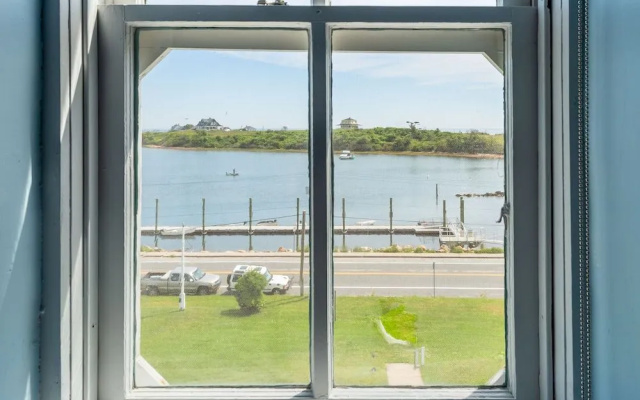 Narragansett Inn