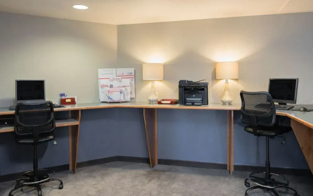 Holiday Inn Express Hotel & Suites Arcata/Eureka-Airport Area