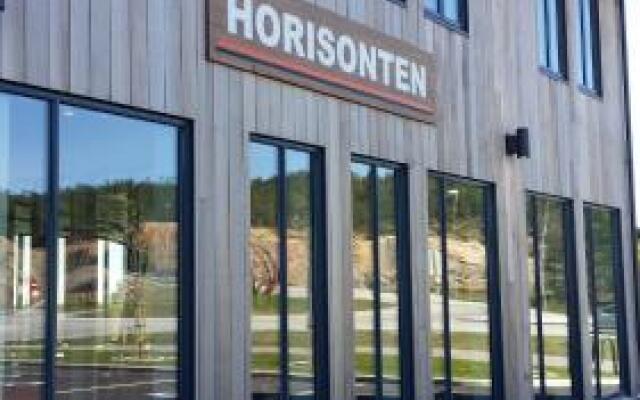 Отель Horisonten Lillesand Норвегия, Лилльсанд - отзывы, цены и фото номеров - забронировать отель Horisonten Lillesand онлайн вид на фасад
