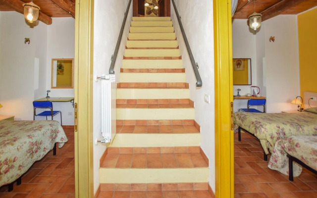 Stunning Home in Valentano With 3 Bedrooms and Wifi