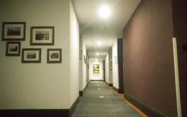 Made Lane Inn