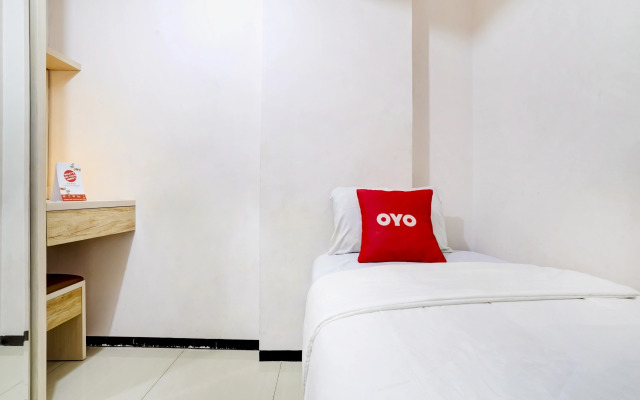 OYO 90205 Queen Rent Apartment Gateway Pasteur