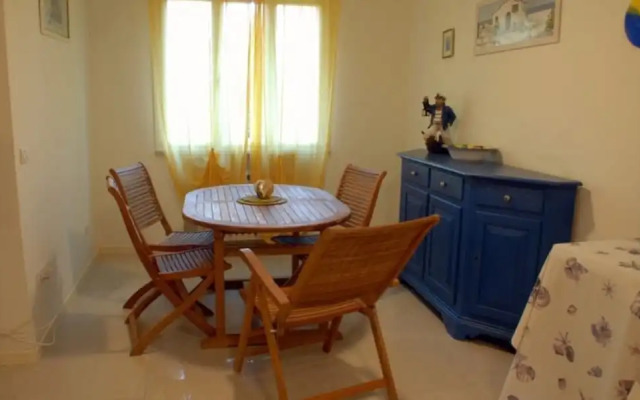 Elegant Villa a few Meters From the Beach