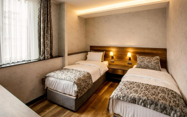 Life Point Hotel