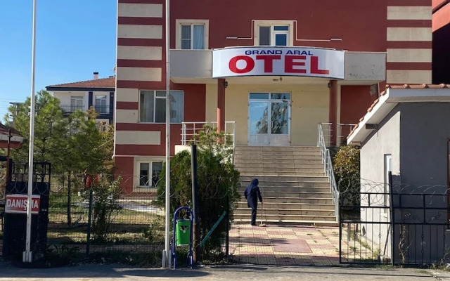 Grand Aral Otel