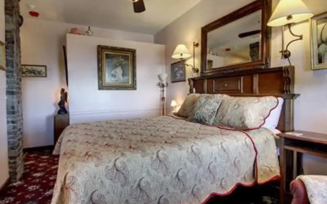 Ghost City Inn