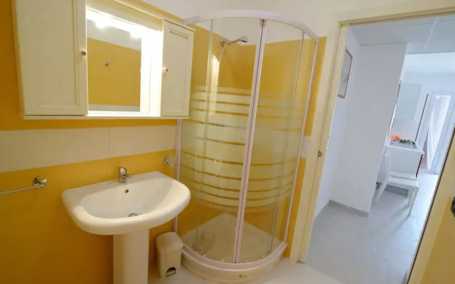 Toto Residence