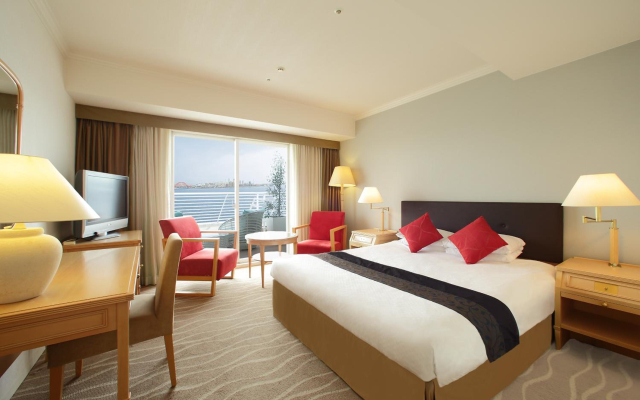 Kobe MerikenPark Oriental Hotel