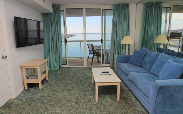 Bay Club Resort by Coolvacay