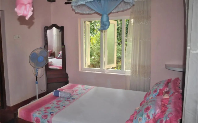 Deniyaya Guest House