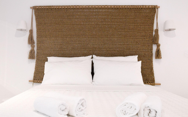 Amperian Mykonos Suites & Villas