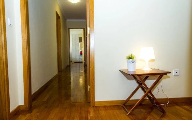 Liiiving in Matosinhos - City Beach Apartment