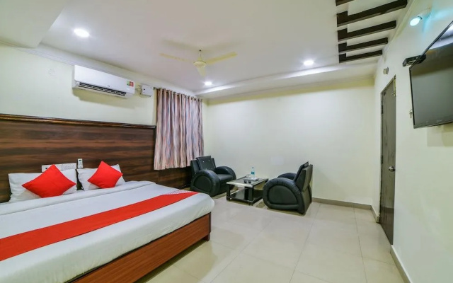 OYO 24288 Surya Teja Residency