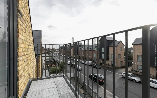 Skyvillion -vineyard Court- Enfield 1bed Wbalcony