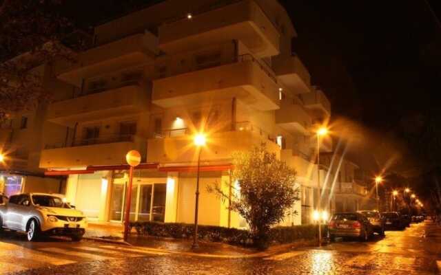 Отель Residence Ilario Suite Hotel Италия, Риччоне - отзывы, цены и фото номеров - забронировать отель Residence Ilario Suite Hotel онлайн вид на фасад
