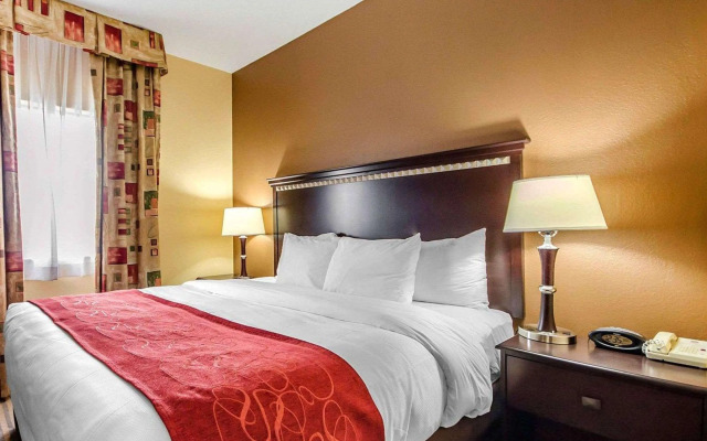 Comfort Suites Louisville East