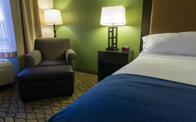 Holiday Inn Express Hotel & Suites Winchester by IHG