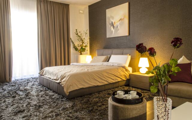 Отель Paramount Bay Penthouse Бирзеббуджа комната для гостей