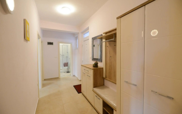 Apartment Rocky I