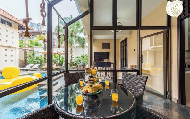 9225sf 6BR 27PAX Private Pool Villa, 1km to KLCC