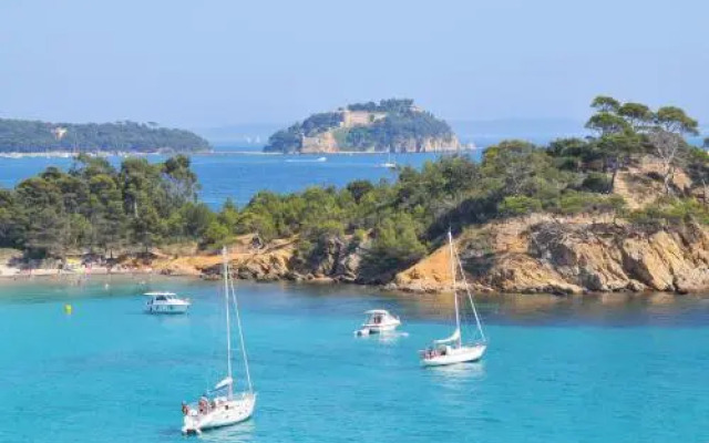 Touristra La Manne