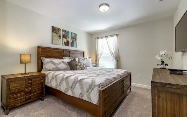 6 Bdrm High End Champions Gate Villa