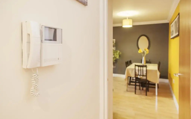 Prime Location Lets - Clarence House Serviced Apartments