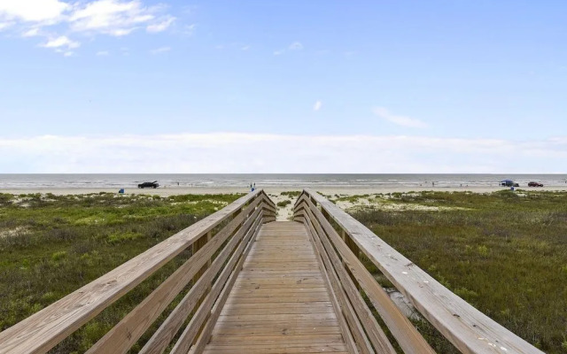 Honu Beachfront by Ryson Vacation Rentals