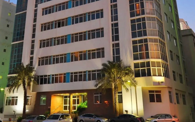 E5 Apartments