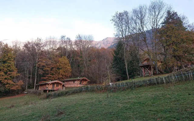 Les Cabanes Du Saleve