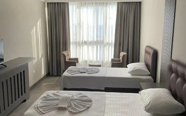 Grand Cennet Beach Hotel