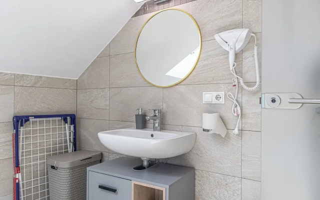 Elegant 2BR 1LR Modern Apt Donaustadt