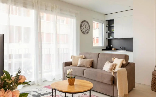 Magic Deluxe Suites - Free Parking