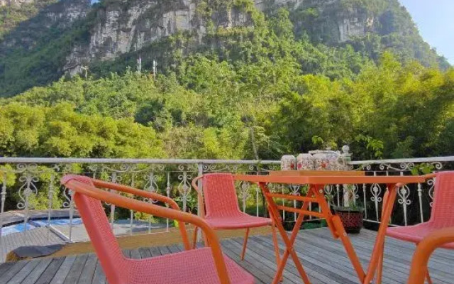 Daxin Mingxuan Qianzhuyuan Hotel