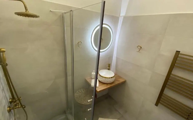 Patras Golden Suite