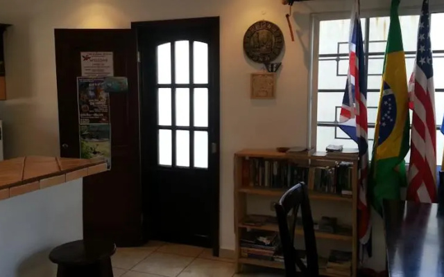 The Guaras Hostal - Hostel