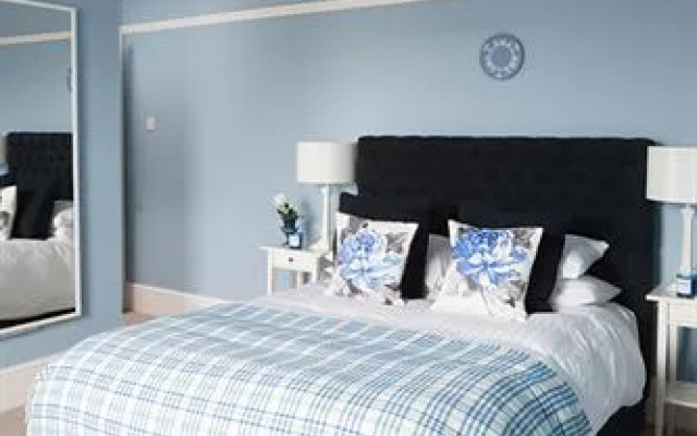 The Townhouse Hotel