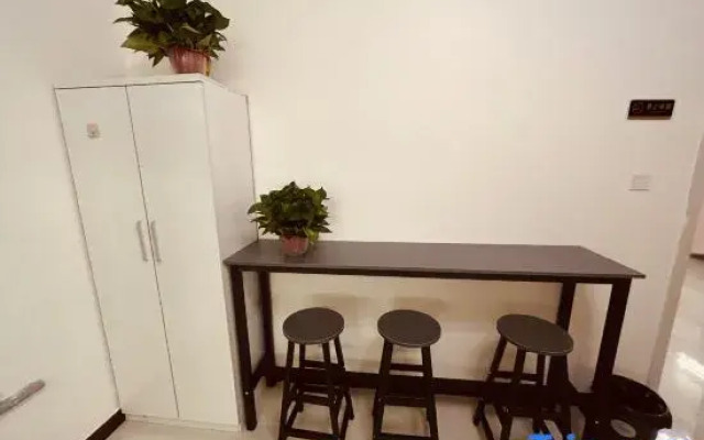 Leyee Capsule Hostel (Hailiang Square)