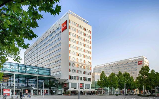 Отель Ibis Dresden Königstein Германия, Дрезден - 8 отзывов об отеле, цены и фото номеров - забронировать отель Ibis Dresden Königstein онлайн вид на фасад