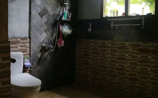 Homestay Junet - Hostel
