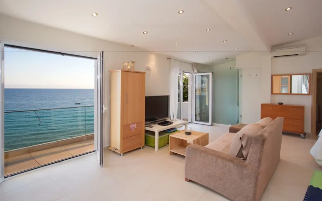 Infinity Beach House