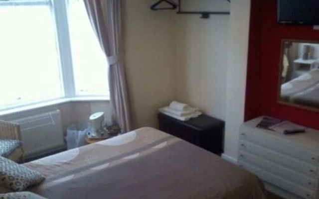 Aartswood Guest House