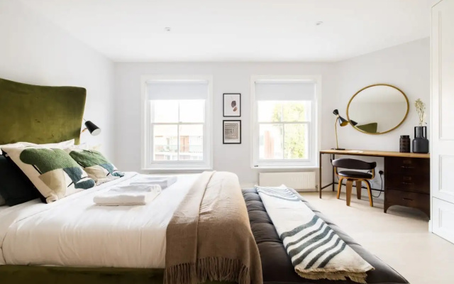 The Margravine Maisonette - Modern & Bright 2BDR Flat