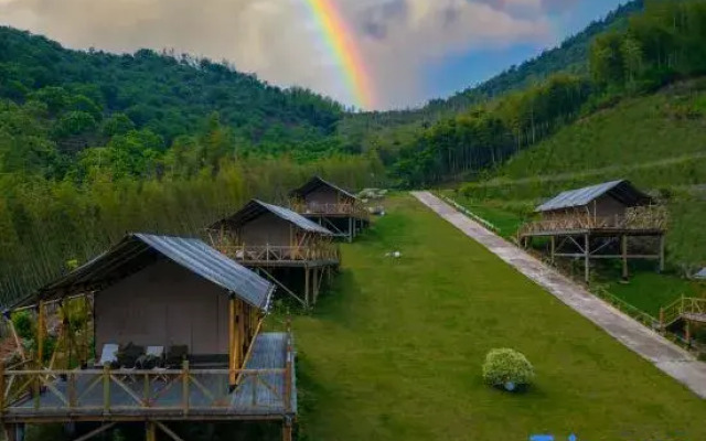 Anji Spring Breeze Valley Luxury Tent Homestay
