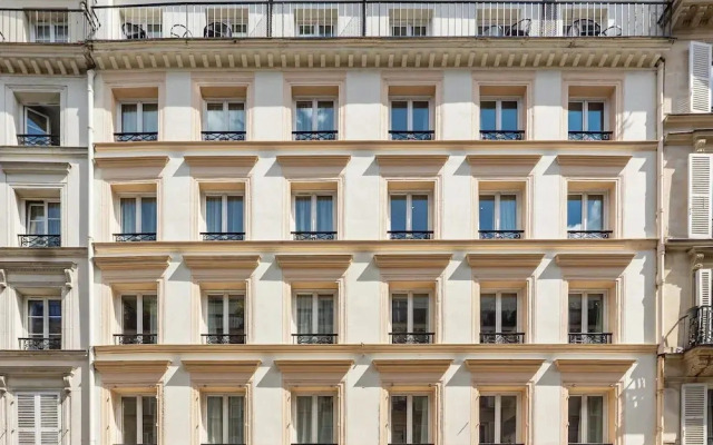 Le White by Sweett