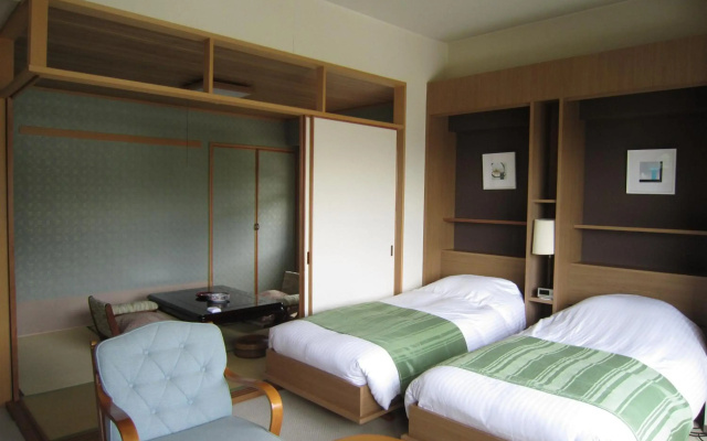 Kusatsu Hot Spa Hotel SPAX